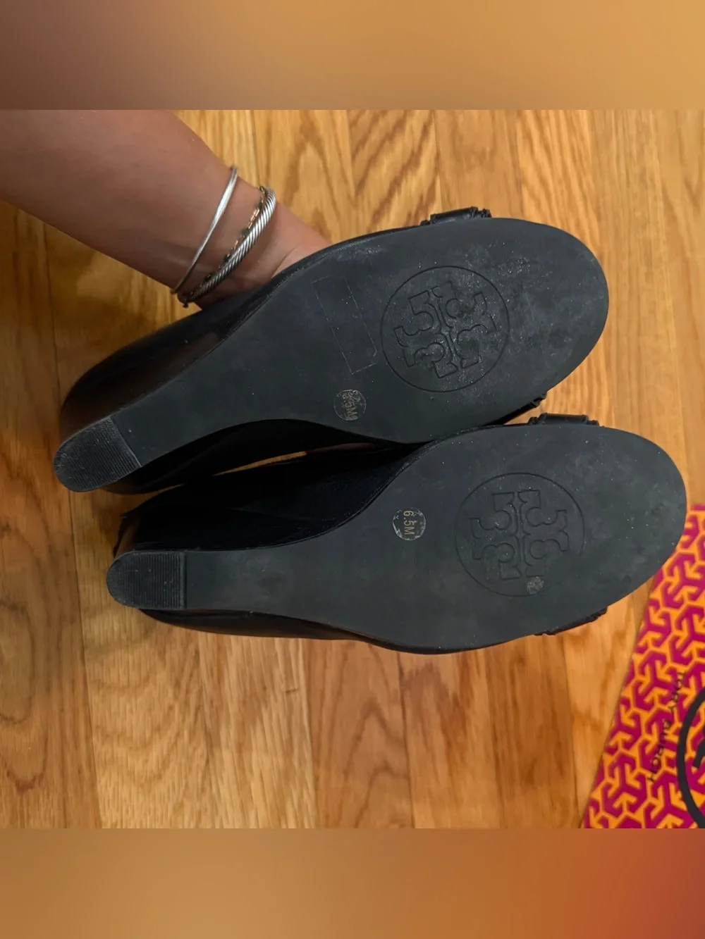 Tory Burch Ambrose 65mm Black Leather Logo Wedges Size 6.5 NEW